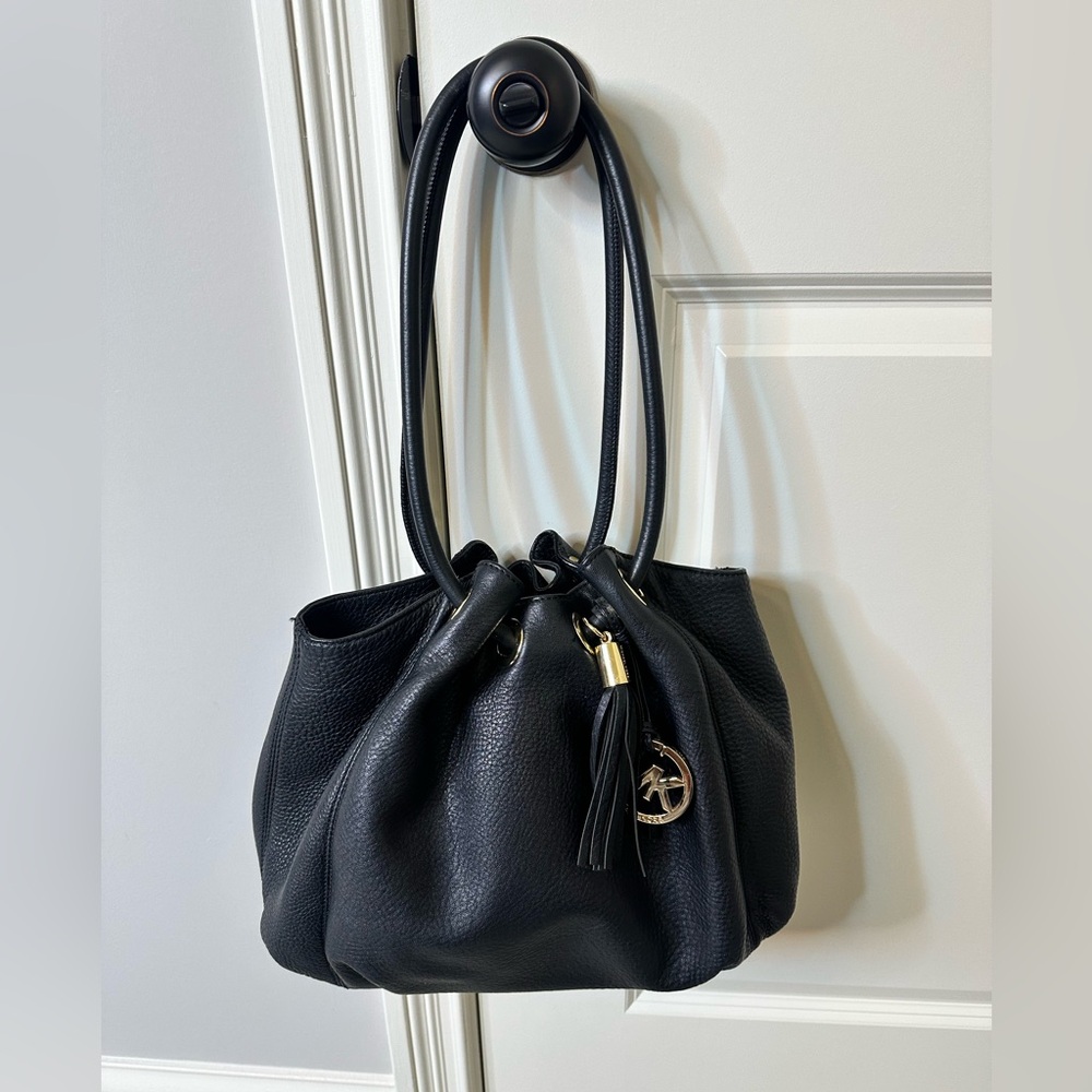 MK Michael Kors Nicole large bucket bag pebbled black leathered brass hardware